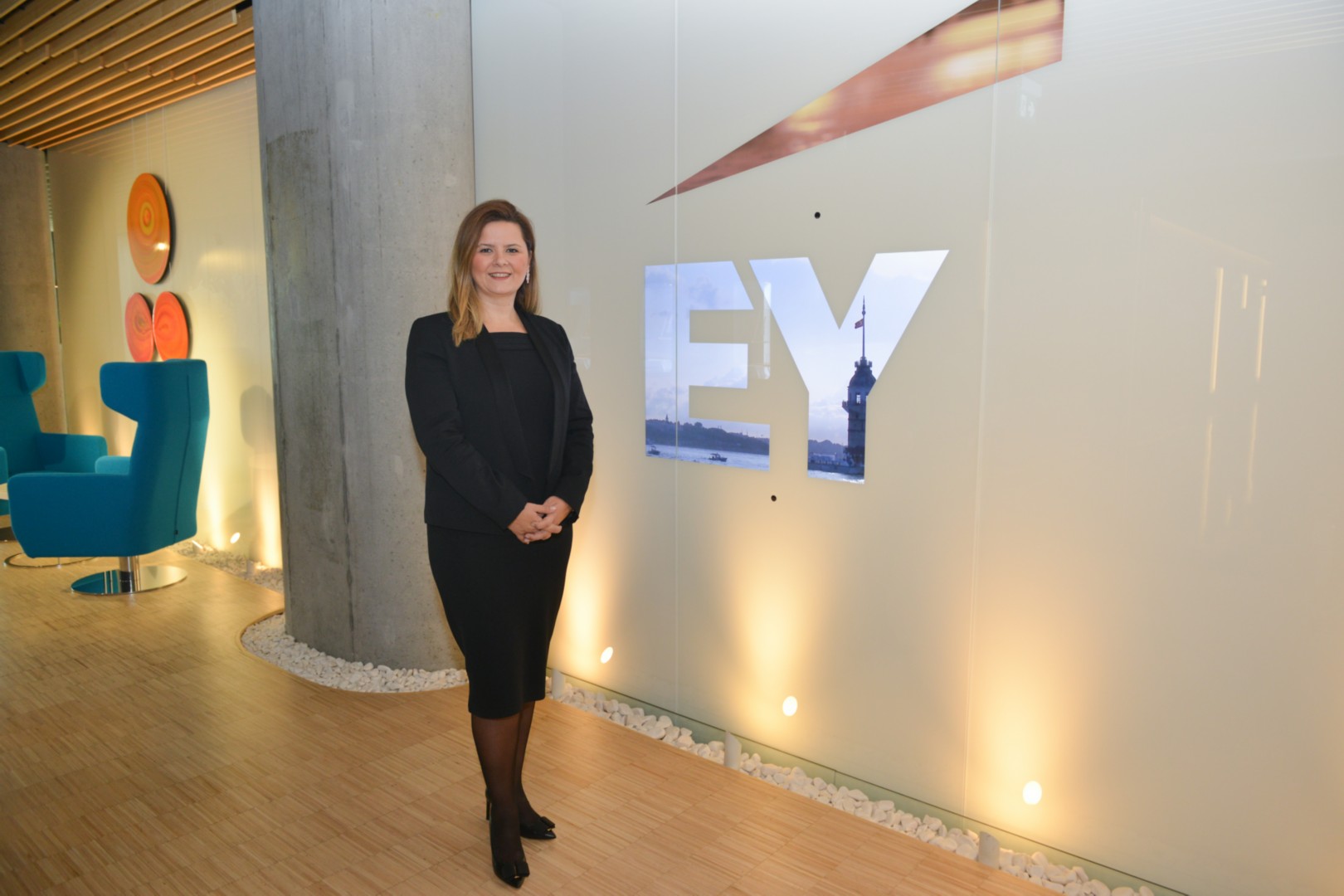 EY JEOSTRATEJİK GÖRÜNÜM RAPORUNU YAYINLADI 1 1738137845 EY T RKIYE STRATEJI VE KURUMSAL FINANSMAN B L M BA KAN ZGE G RSOY B Y KAV AR