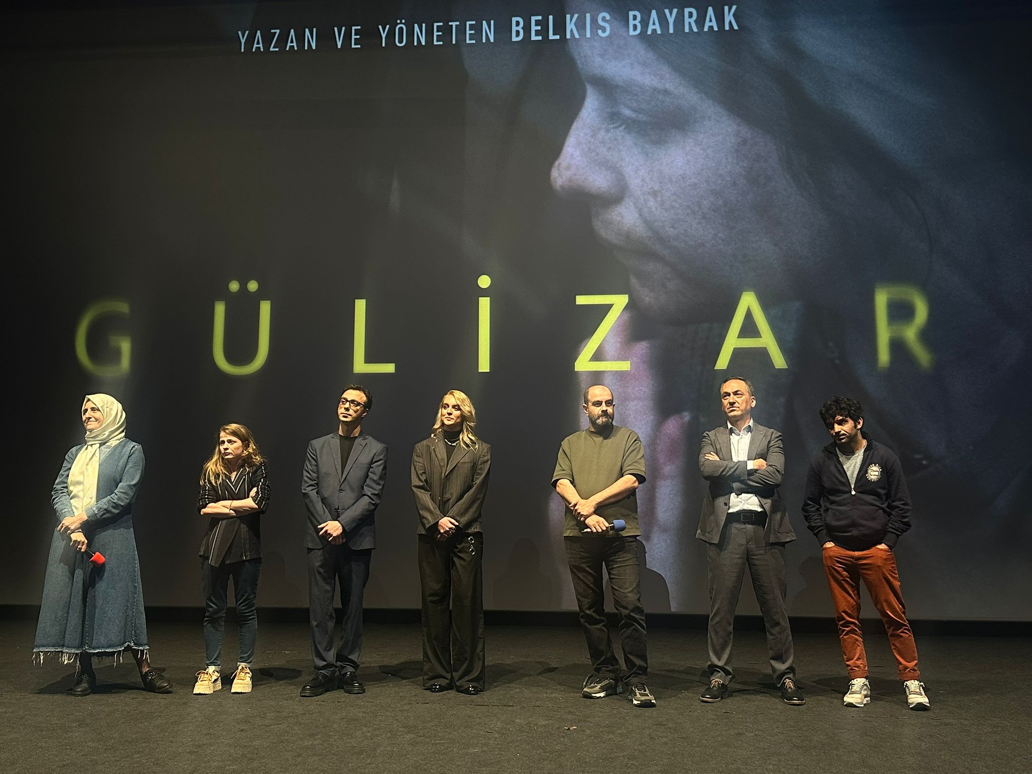 16 MAYIS'TA VİZYONA GİREN GÜLİZAR'IN GALASI YAPILDI 1 GULIZAR GALASI YAPILDI