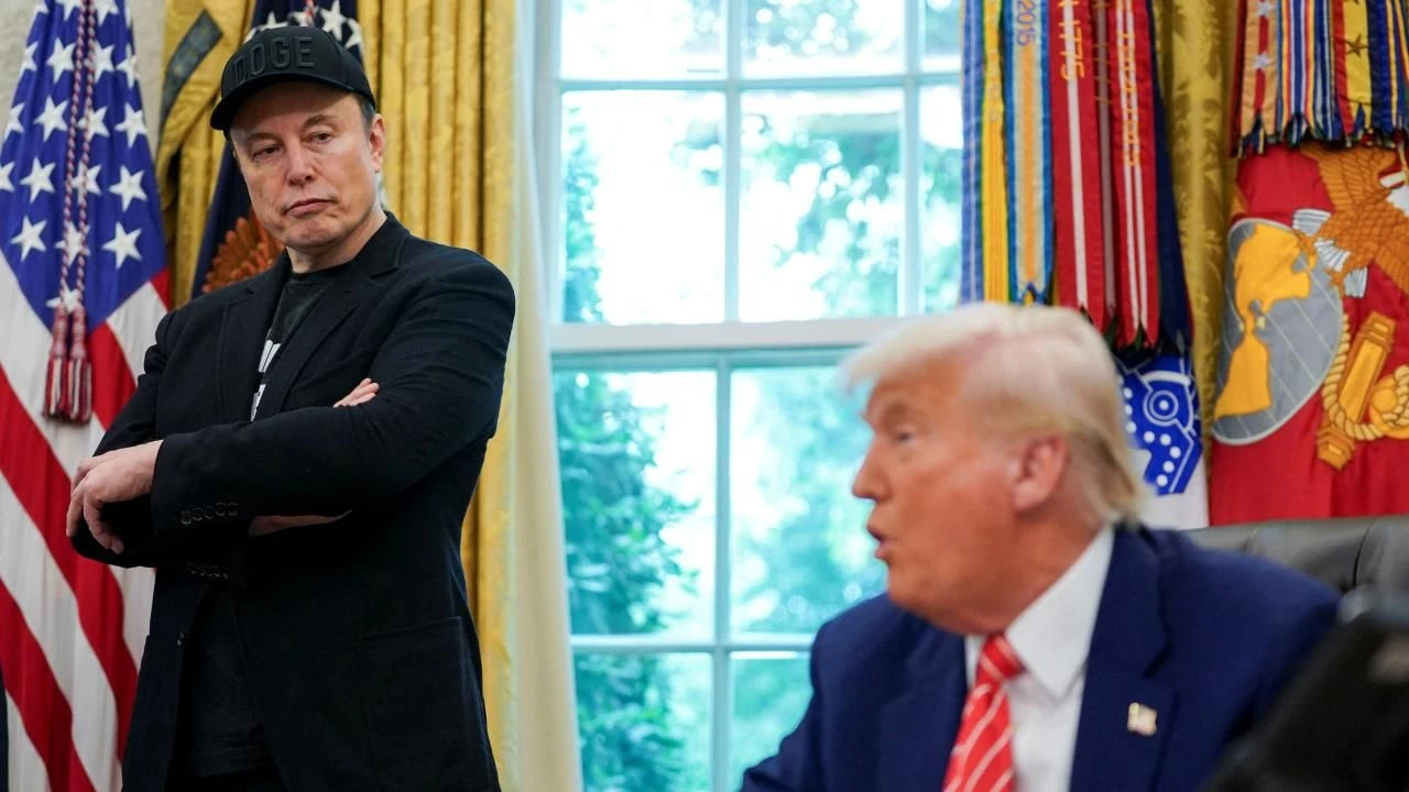 Elon Musk’tan Şok İddia: Trump’ın Adı Epstein Dosyasında