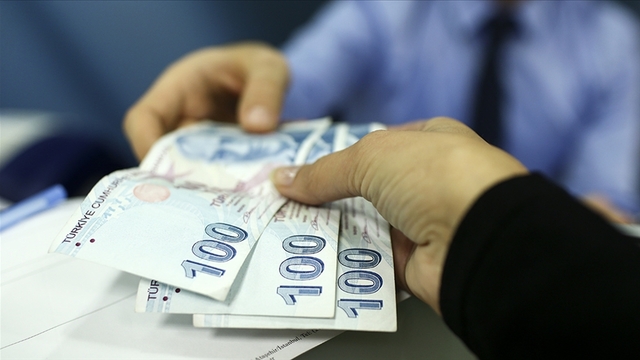 KAMU İŞÇİSİ BAYRAM SONRASI ZAM BEKLİYOR